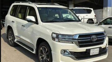 سيارة مستعملة للبيع تويوتا لاندكروزر GXR3 تورينج موديل 2020 Touring Full V8 السعودية